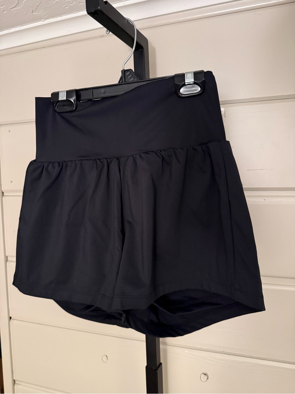 HALARA Black High-Waist Athletic double lined shorts